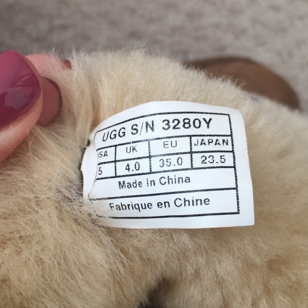 Bailey Bow Uggs - image 6